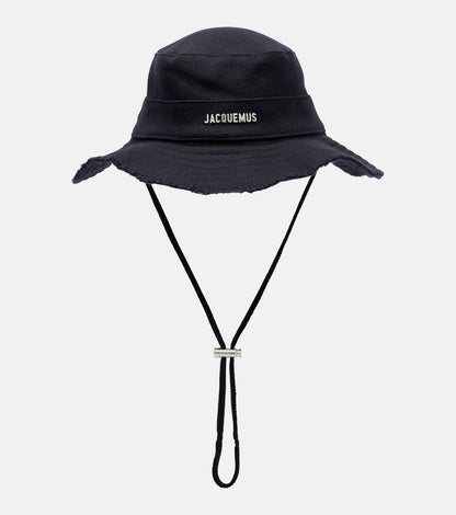 JAC Hut Le Bob