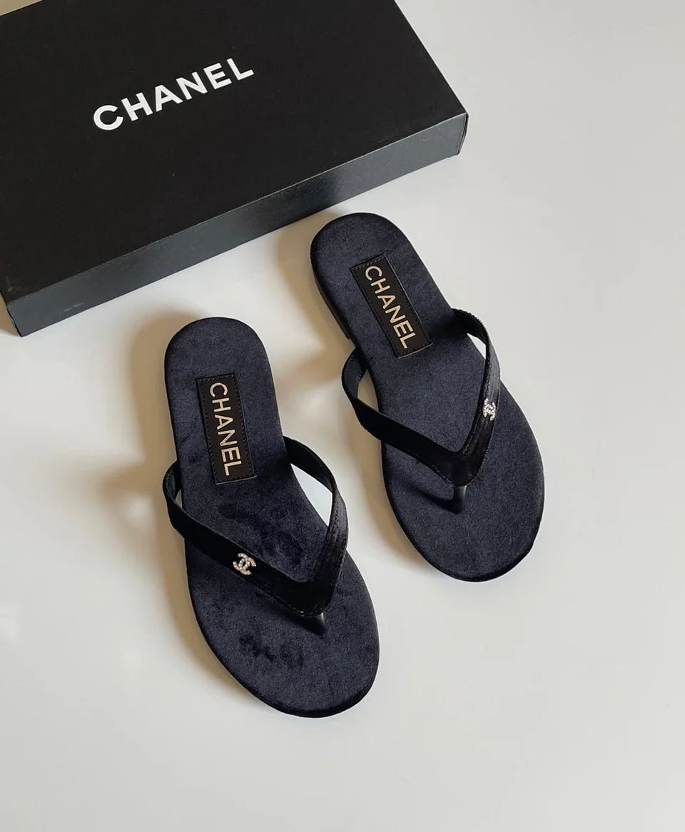 CC Small Diamond Logo Sandals