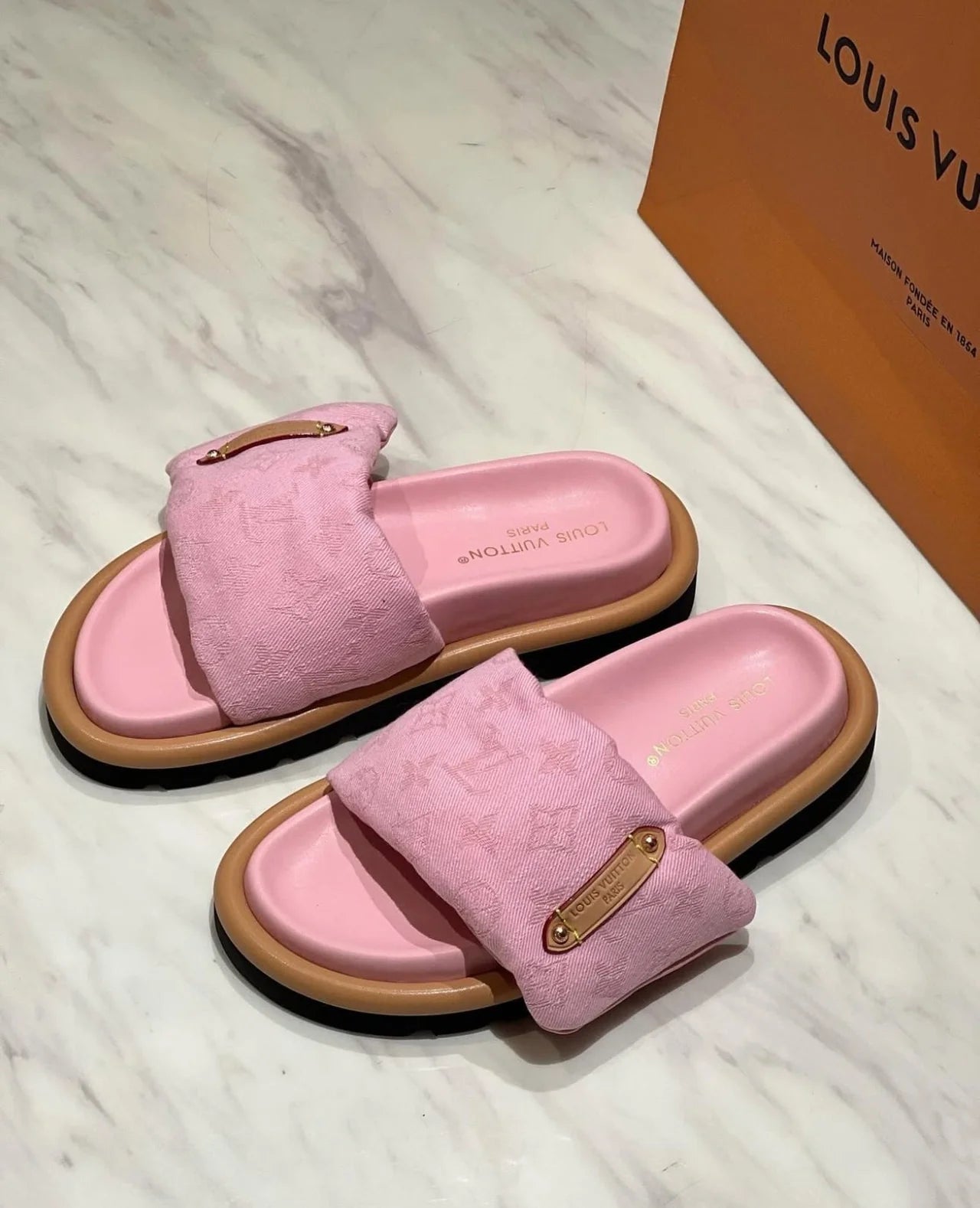 LV Sandalen Weiß Pink Braun