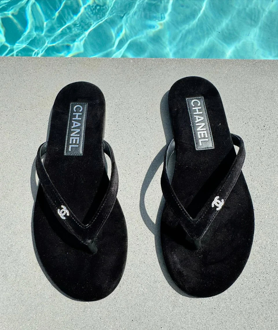CC Small Diamond Logo Sandals