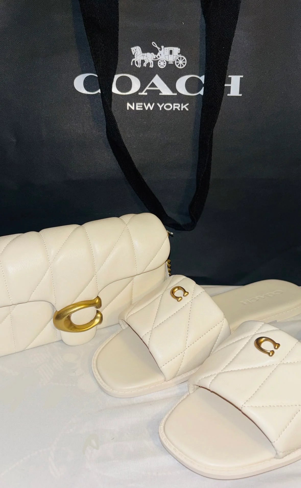 "COAH" White Set